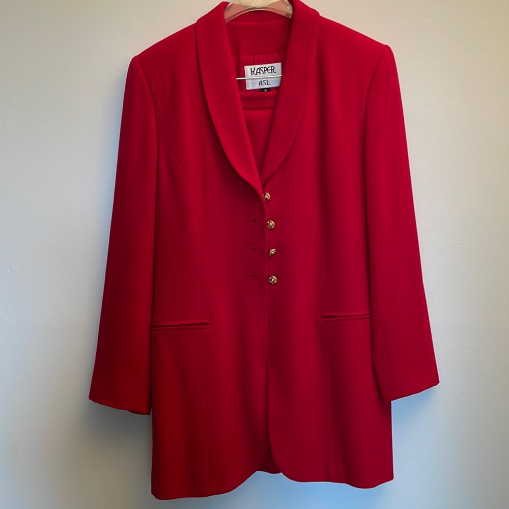 Kasper coat and skirt set